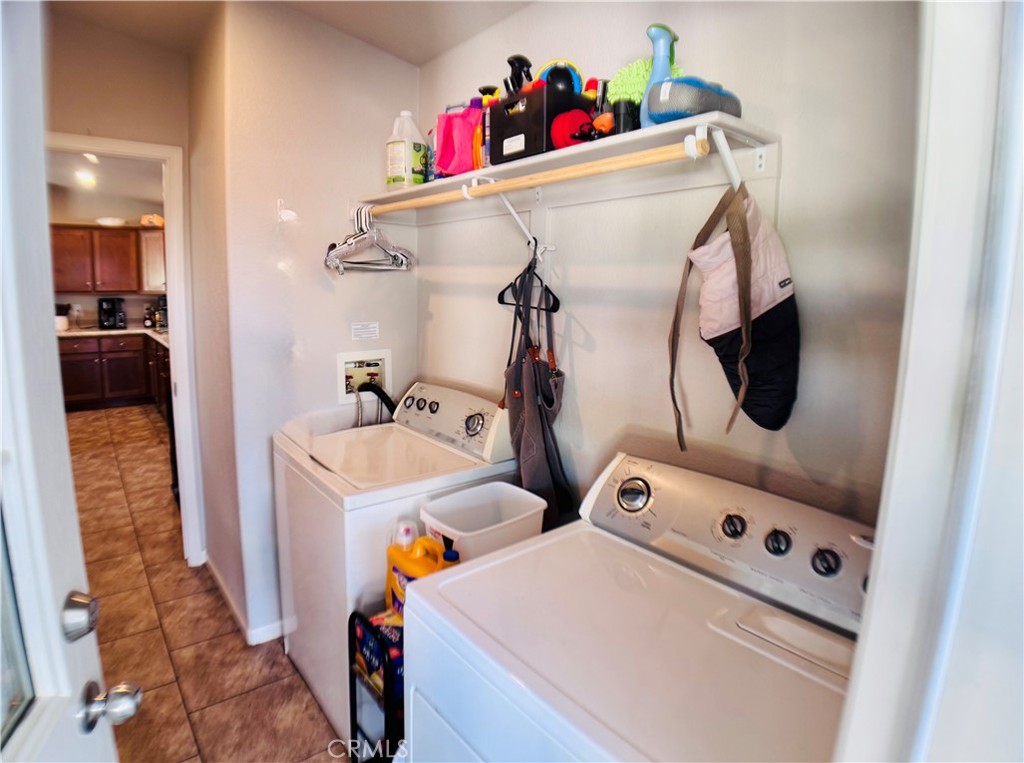 995 Pomona Road, Unit 63 Corona, CA 92882 - Photo 17 of 19