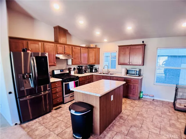 $175,000 | 995 Pomona Road, Unit 63, Corona, CA 92882