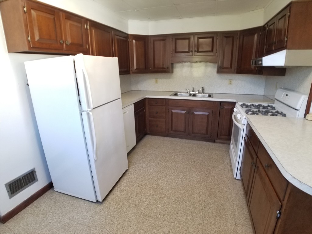 135 Fox Farm Road Windsor, NY 13865 - Photo 11 of 29 Gallery Image 11