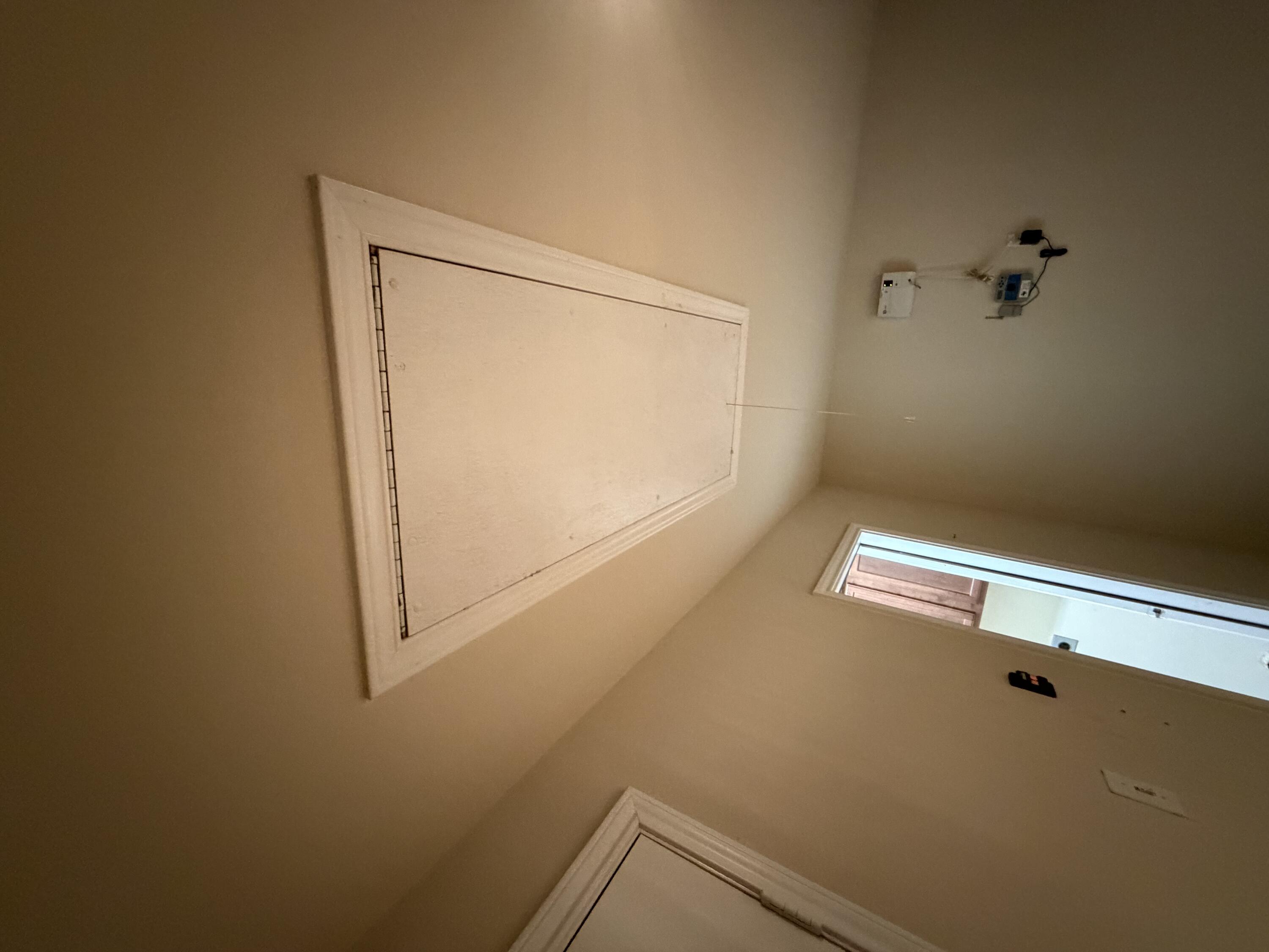6544 84th Street Lubbock, TX 79424 - Photo 28 of 29 an empty room with a workbench