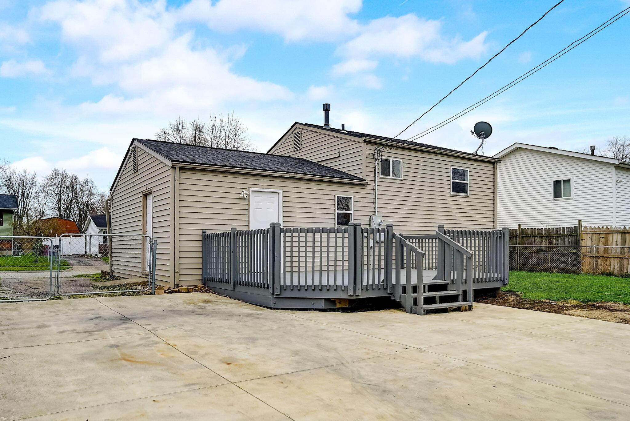 3222 Latonia Road Columbus, OH 43232 - Photo 22 of 25 listing_19