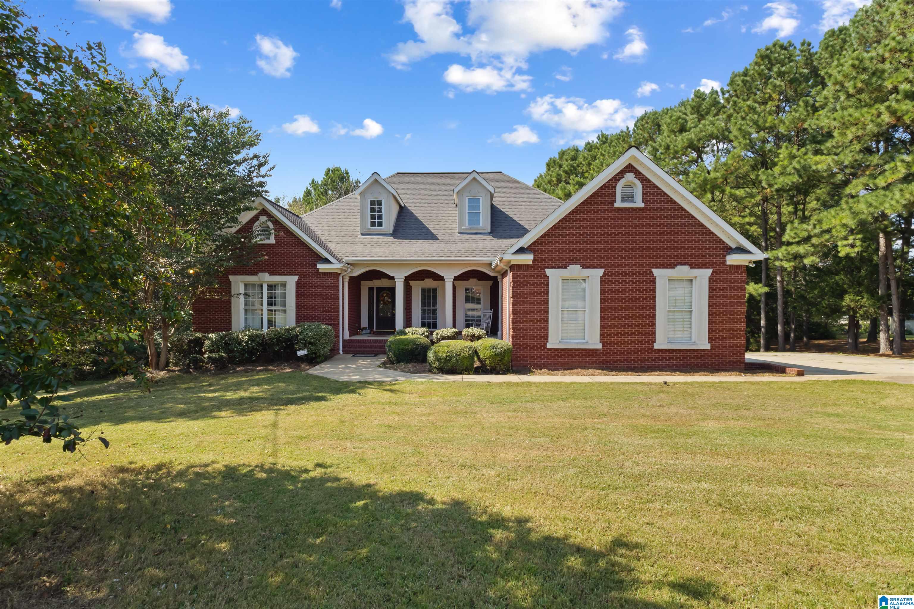 703 Crystal Crest Southwest Jacksonville, AL 36265 - Photo 2 of 24