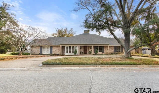 $700,000 | 1929 McDonald Road, Tyler, TX 75701