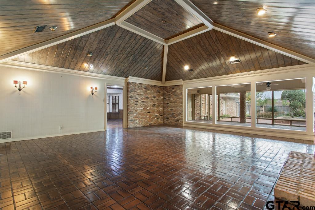 1929 McDonald Road Tyler, TX 75701 - Photo 7 of 45