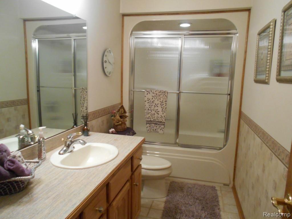 6065 Cedar Creek Road North Branch, MI 48461 - Photo 18 of 23 DSCN0911.jpg