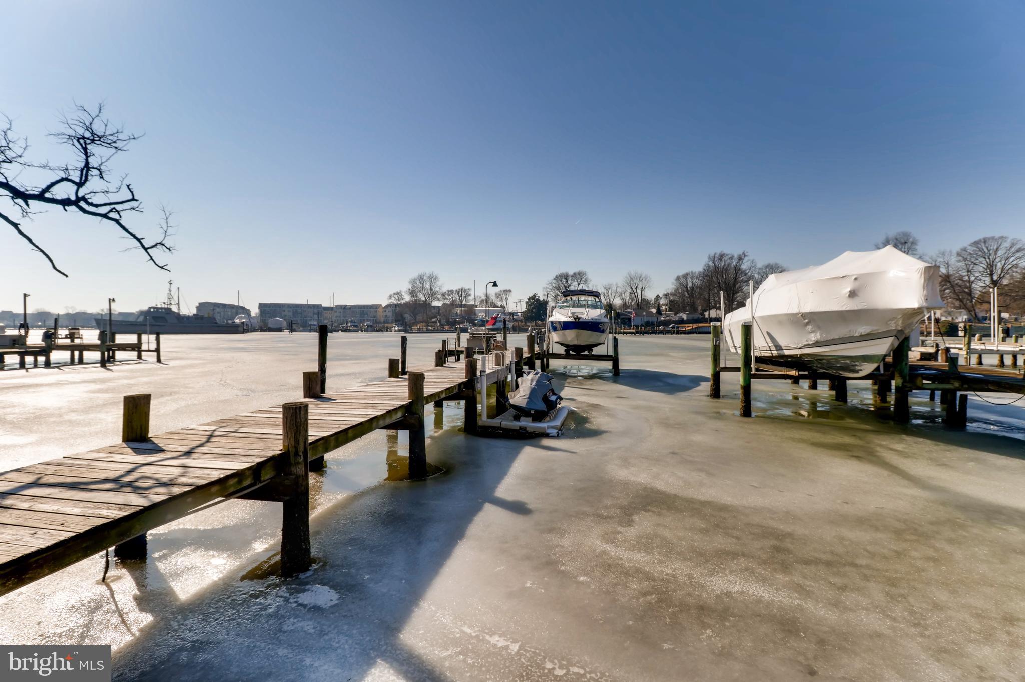 8211 Shore Road Baltimore, MD 21222 - Photo 40 of 46 Boat lift