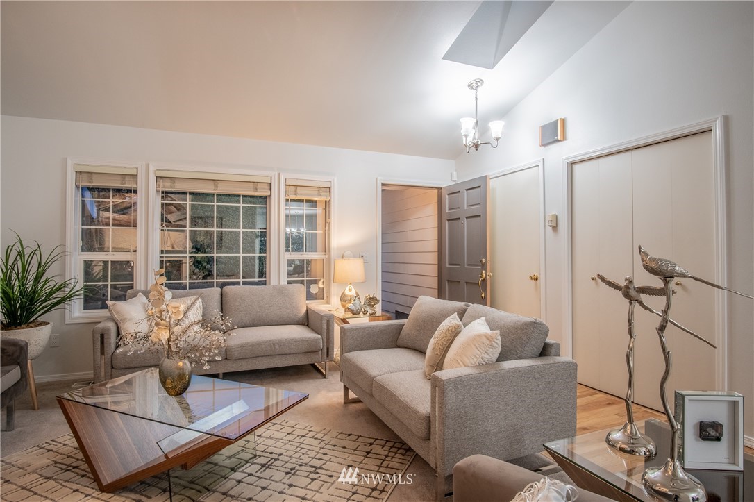 18601 106th Place Southeast Renton, WA 98055 - Photo 13 of 25 Gallery Image 13