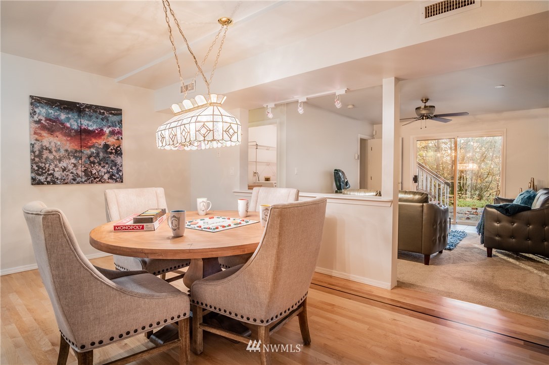 18601 106th Place Southeast Renton, WA 98055 - Photo 17 of 25 Gallery Image 17