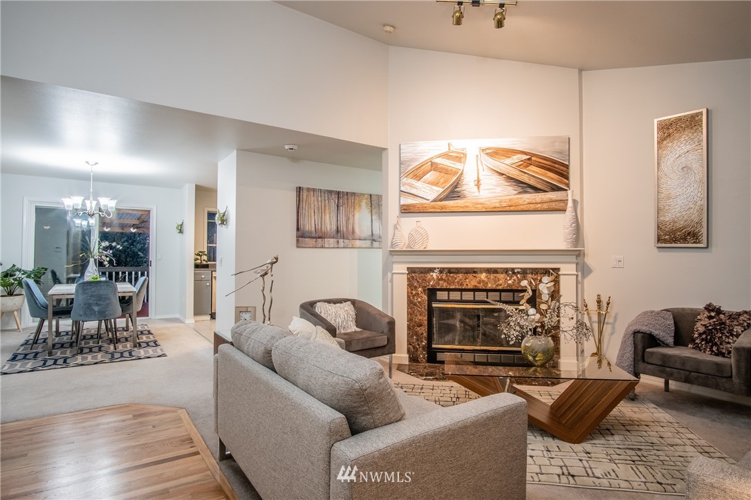 18601 106th Place Southeast Renton, WA 98055 - Photo 4 of 25 Gallery Image 4
