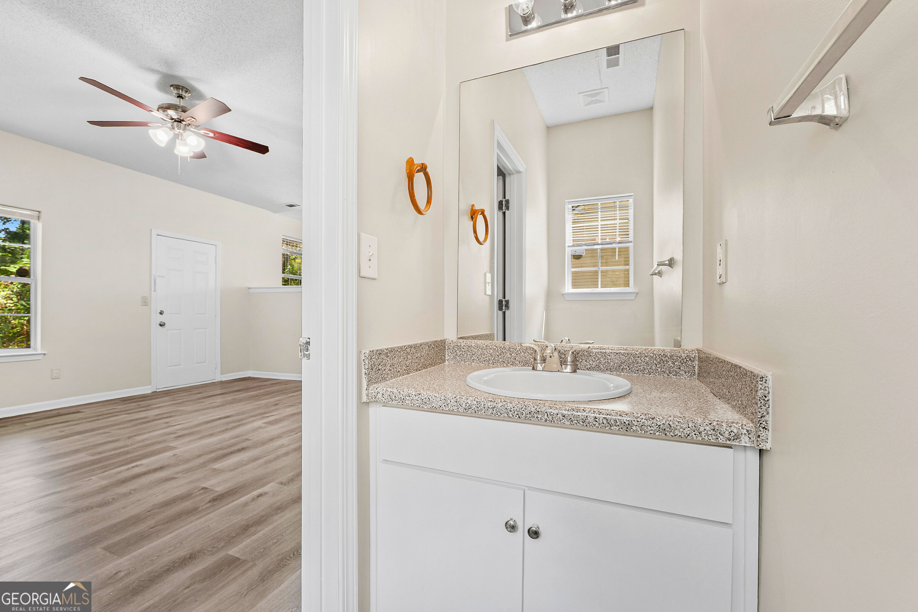 2397 Rambling Way Lithonia, GA 30058 - Photo 14 of 29 Gallery Image 14