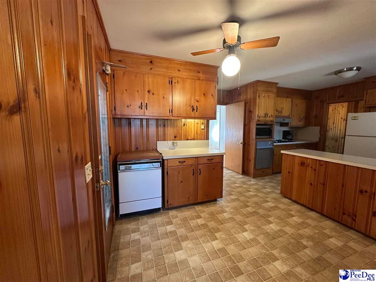 302 State Road Cheraw, SC 29520 - Photo 9 of 24 Gallery Image 9