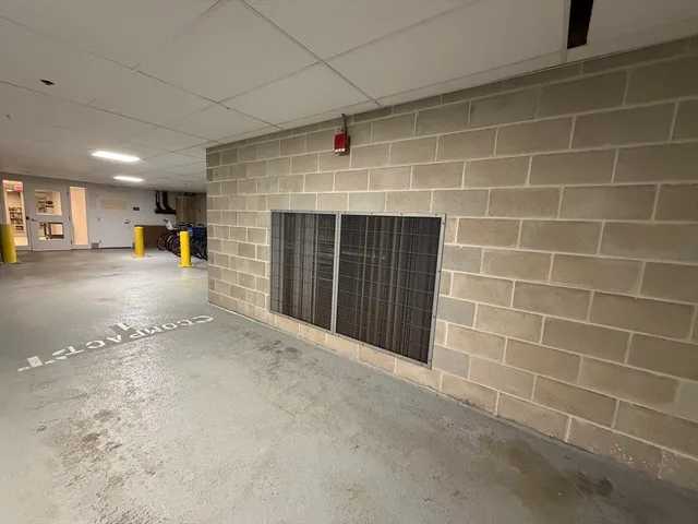 $3,600 | 2 Earhart Street, Unit 402, Cambridge, MA 02141