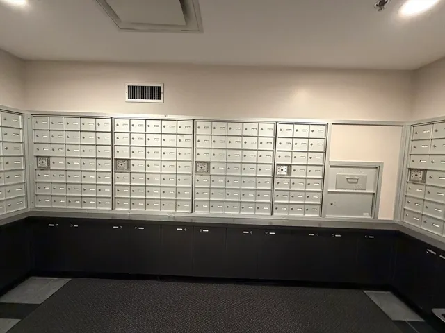 $3,600 | 2 Earhart Street, Unit 402, Cambridge, MA 02141