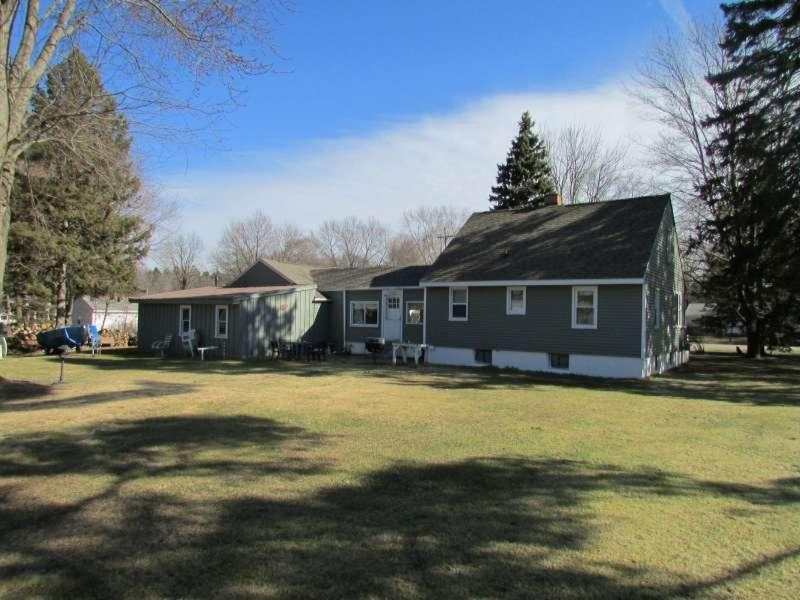 4233 Quarterline Road Muskegon, MI 49444 - Photo 4 of 24 IMG_2143-800