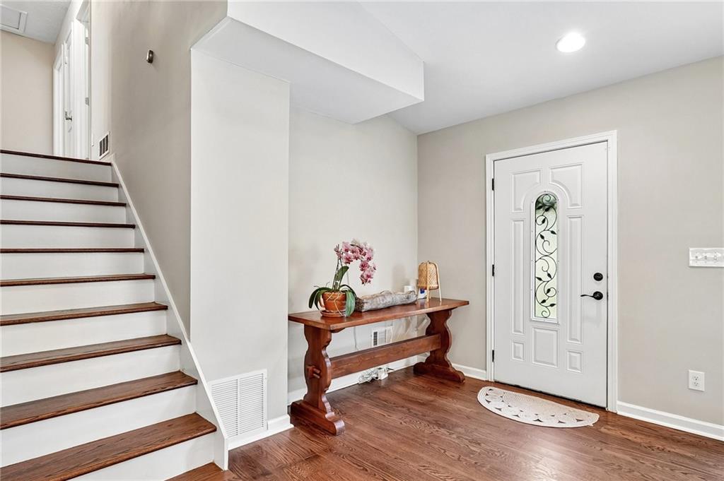 3211 Oakbrook Lane Clarkston, GA 30021 - Photo 4 of 32