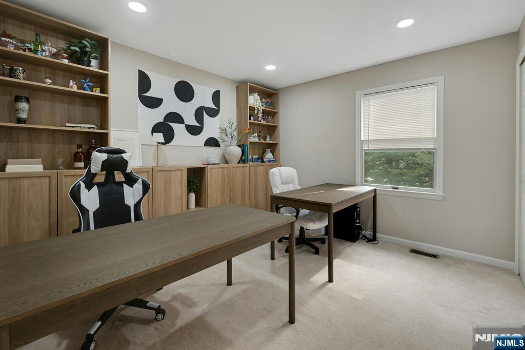 48 Glen Eagles Road Washington, NJ 07882 - Photo 13 of 22