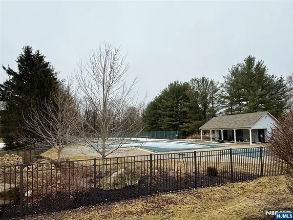 $650,000 | 48 Glen Eagles Road, Washington, NJ 07882