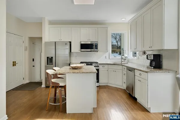 $650,000 | 48 Glen Eagles Road, Washington, NJ 07882