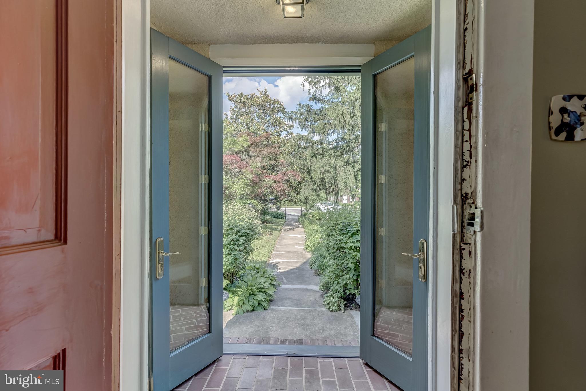 4602 Roland Avenue Baltimore, MD 21210 - Photo 13 of 90