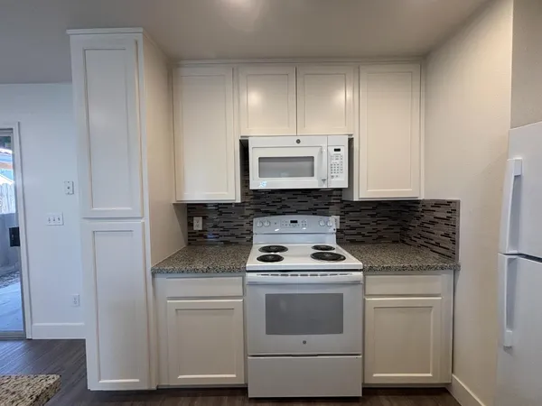 $1,995 | 5754 West Tenaya Avenue, Fresno, CA 93722