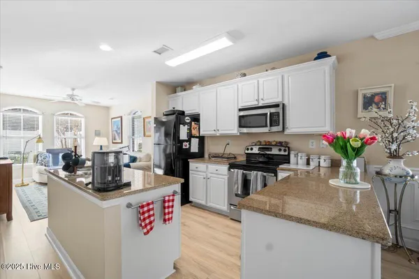 $290,000 | 7650 Front Street, Unit 3, Sunset Beach, NC 28468