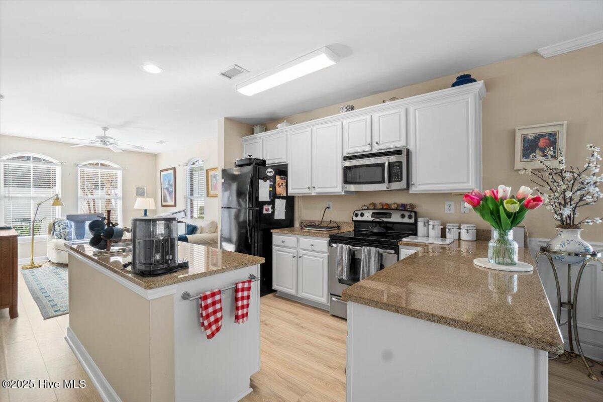 7650 Front Street, Unit 3 Sunset Beach, NC 28468 - Photo 8 of 37 Updated Stainless Steel Appliances