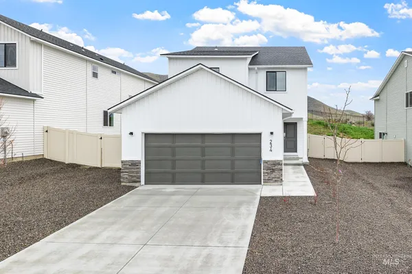 $386,990 | 234 Caribou Court, Horseshoe Bend, ID 83629