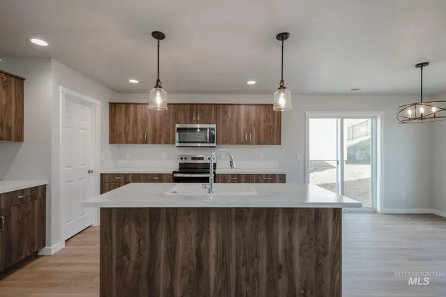 $405,990 | 234 Caribou Court, Horseshoe Bend, ID 83629