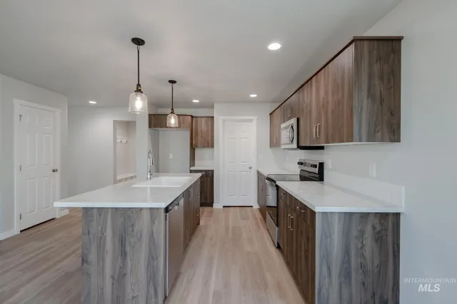 $405,990 | 234 Caribou Court, Horseshoe Bend, ID 83629