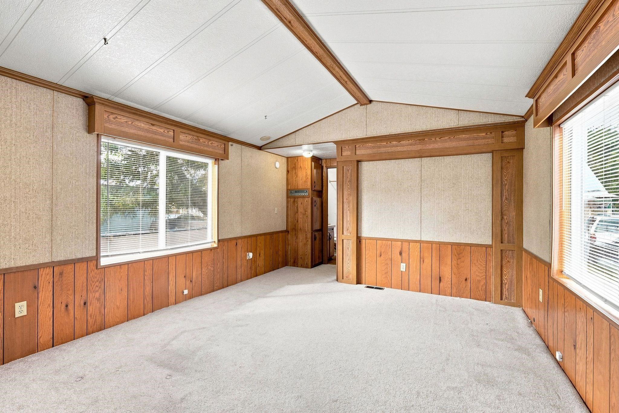407 North Main Street Springdale, WA 99173 - Photo 4 of 28 Gallery Image 4