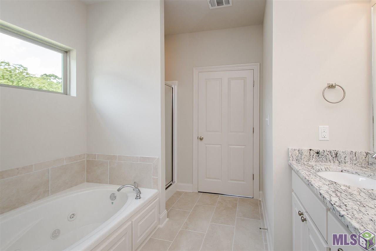 11542 Cottagecreek Road Baton Rouge, LA 70816 - Photo 15 of 34
