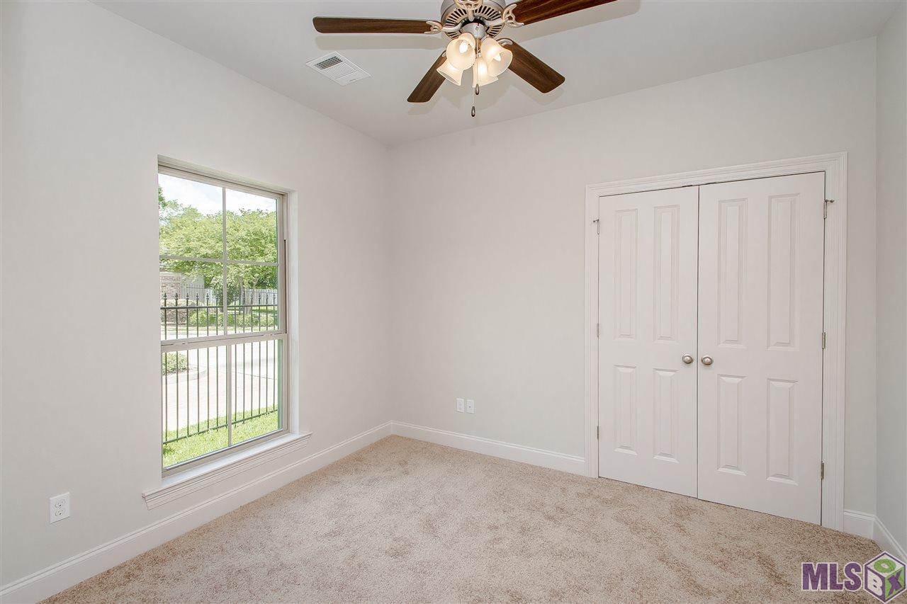 11542 Cottagecreek Road Baton Rouge, LA 70816 - Photo 17 of 34