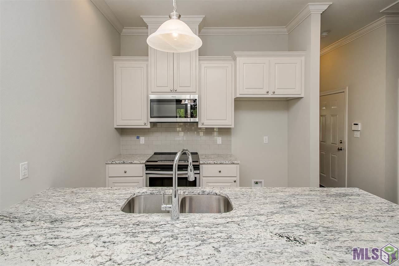 11542 Cottagecreek Road Baton Rouge, LA 70816 - Photo 6 of 34