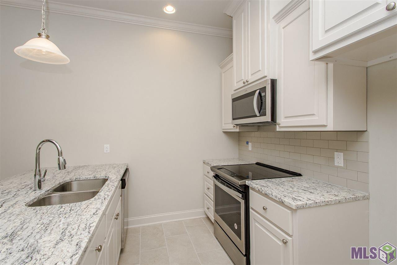 11542 Cottagecreek Road Baton Rouge, LA 70816 - Photo 7 of 34