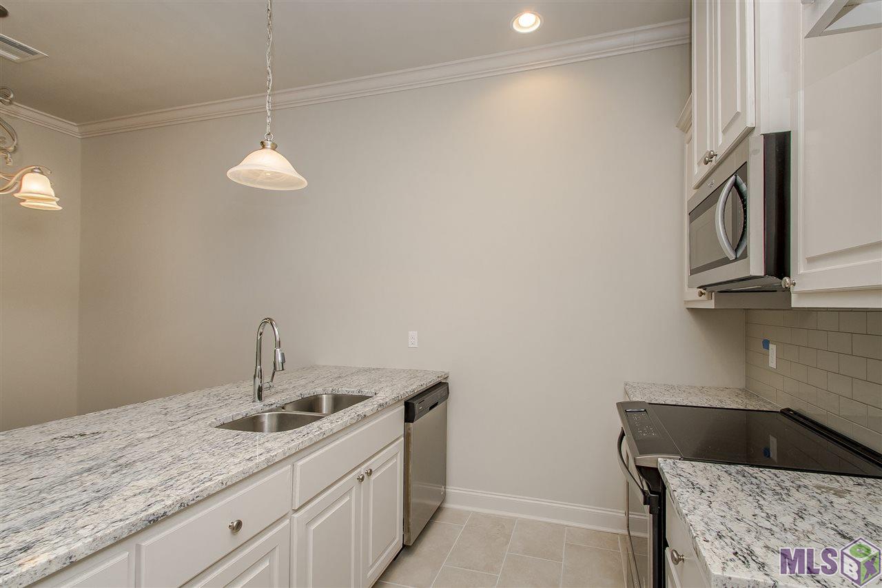 11542 Cottagecreek Road Baton Rouge, LA 70816 - Photo 8 of 34
