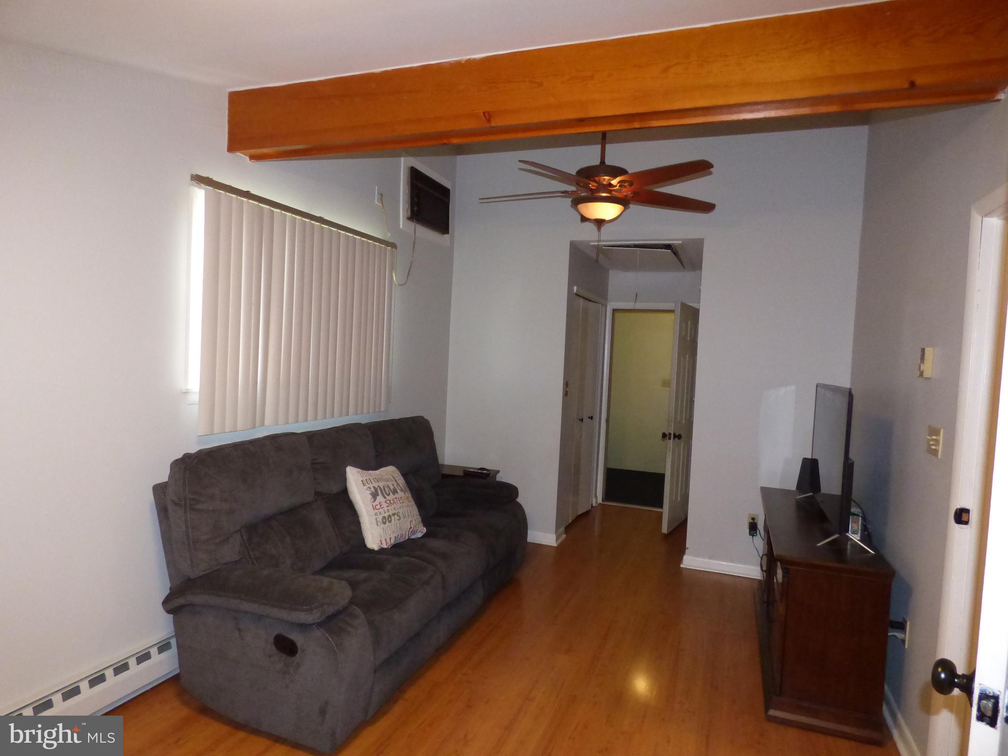 22 Hawk Road Levittown, PA 19056 - Photo 11 of 28 Family Room