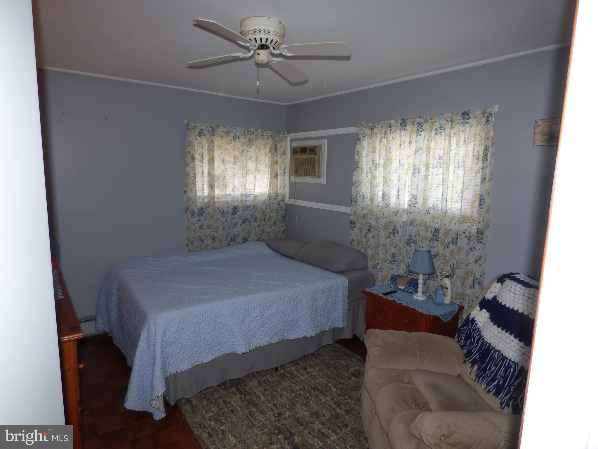 22 Hawk Road Levittown, PA 19056 - Photo 15 of 28 1st Floor Bedroom