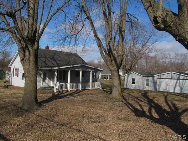 $114,900 | 206 Fisher, Sawyerville, IL 62085