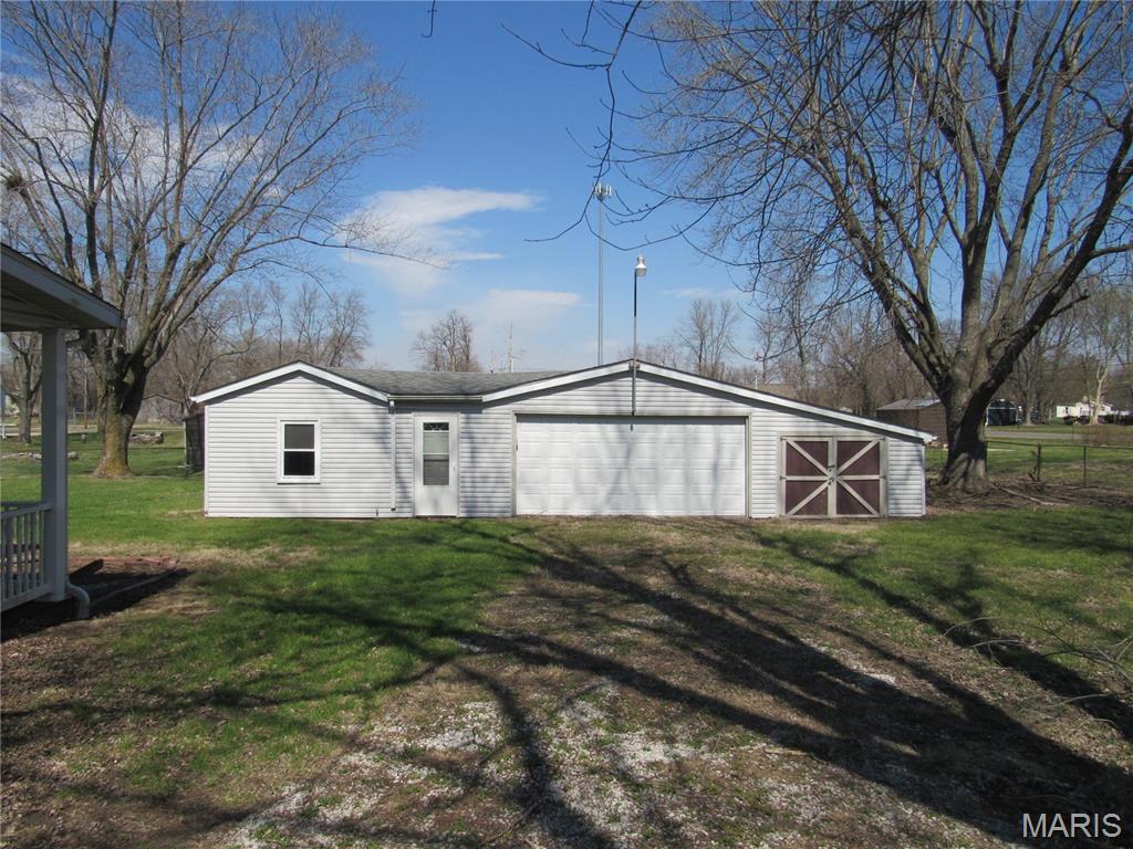 206 Fisher Sawyerville, IL 62085 - Photo 4 of 13