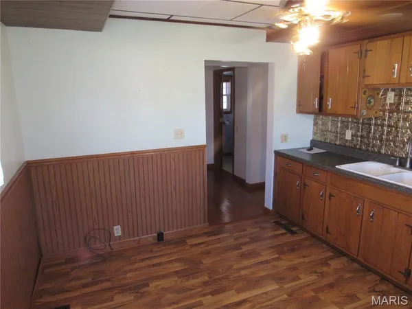 $109,900 | 206 Fisher, Sawyerville, IL 62085