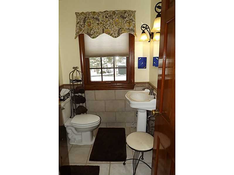 290 West Greenville Road Scituate, RI 02857 - Photo 14 of 25 Bathroom.