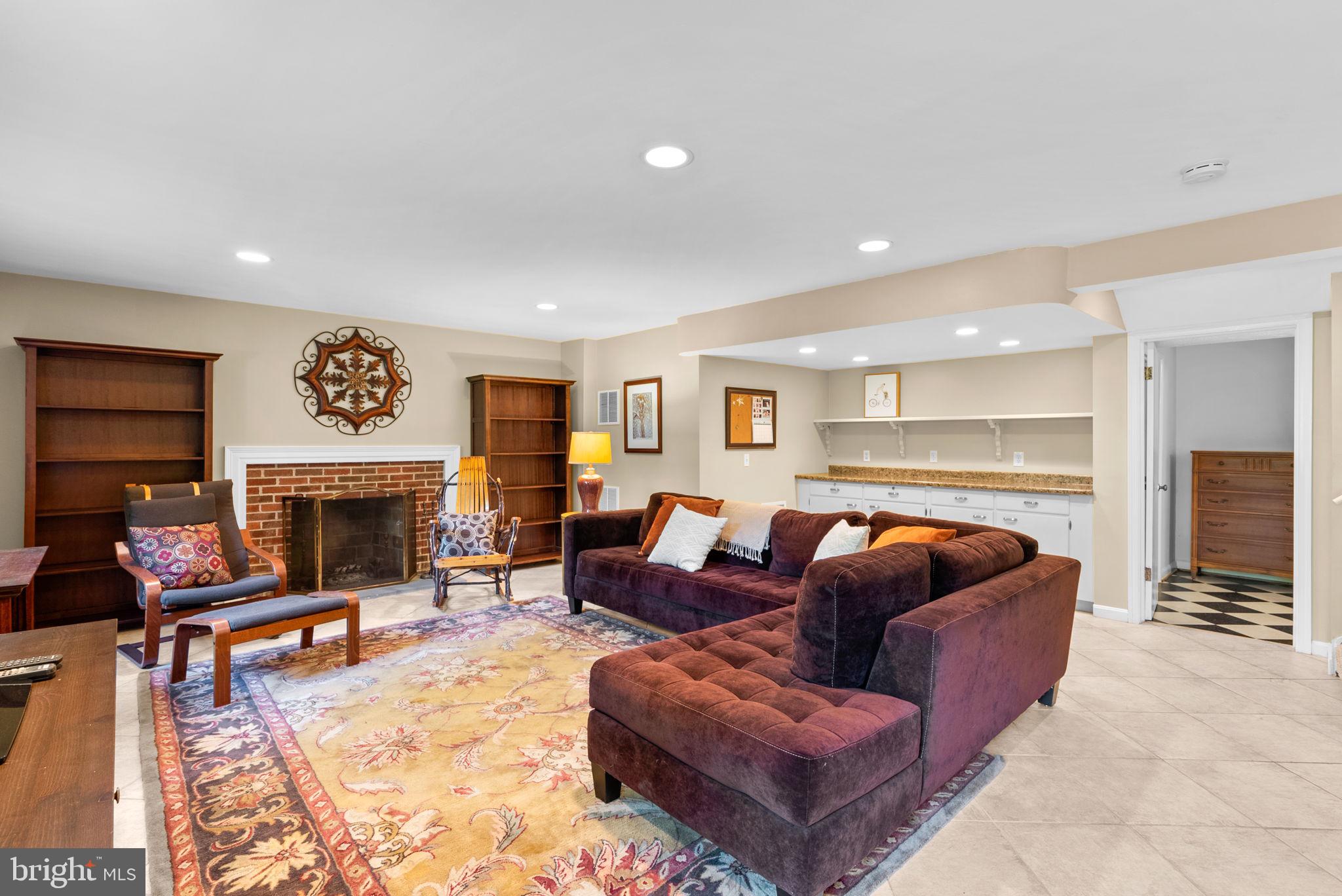 9300 Harvey Road Silver Spring, MD 20910 - Photo 41 of 55