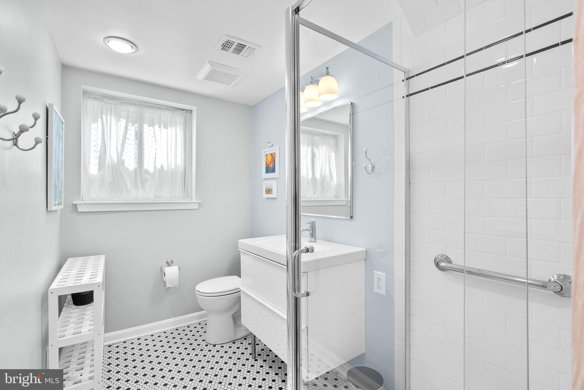 9300 Harvey Road Silver Spring, MD 20910 - Photo 45 of 55
