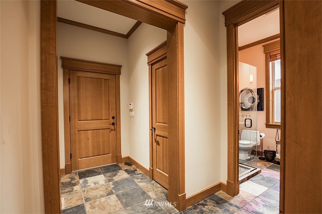 907 North 35th Street Renton, WA 98056 - Photo 20 of 37 a view of a bathroom from a bathroom