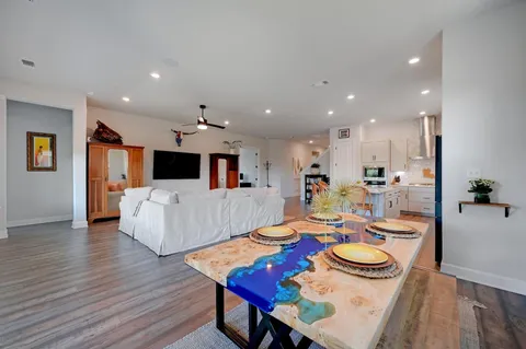 $699,000 | 237 Moonlit Stream Pass, Dripping Springs, TX 78620
