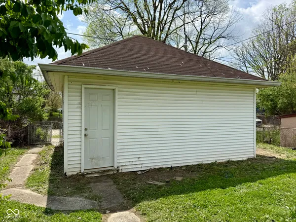 $127,000 | 1205 West 32nd Street, Indianapolis, IN 46208