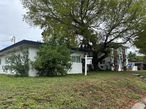 $545,000 | 2071 Northeast 169th Street, North Miami Beach, FL 33162