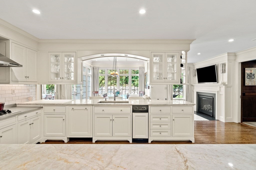 24 Green Hill Road Brookline, MA 02445 - Photo 13 of 25 Gallery Image 13