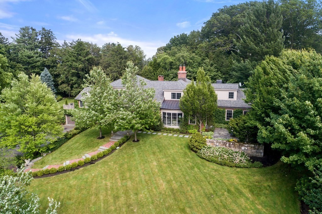 24 Green Hill Road Brookline, MA 02445 - Photo 2 of 25 Gallery Image 2