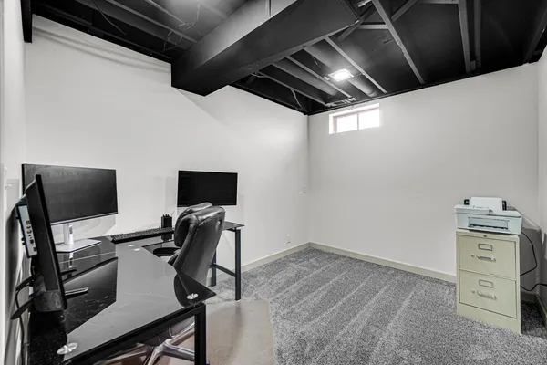 $525,000 | 38-1 North 600 West, Valparaiso, IN 46385